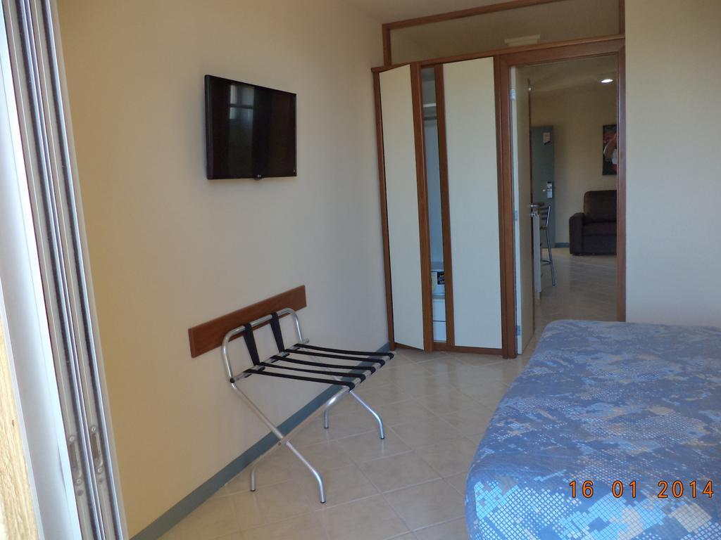 Coral Inn Vitoria Exterior photo